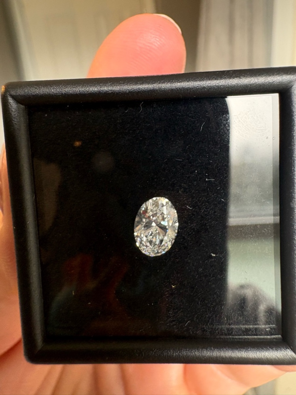 1Ctw Loose Oval Cut White lab created E VVS2 Diamond - Classic Sparkle